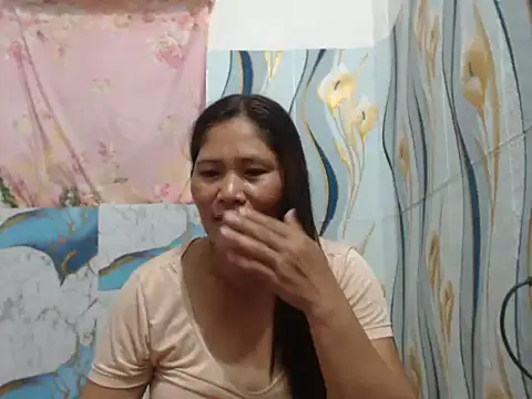 Juicy 69xx online show from April 1, 2026, 1:41 pm