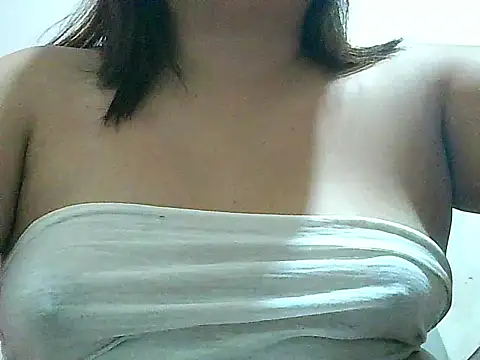 Snapshot of fresh_rosie chatting on January 15, 2026, 8:01 pm fresh rosie online show from January 15, 2026, 8:01 pm