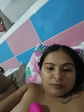 yatzuriperrita online show from May 28, 2026, 2:09 am