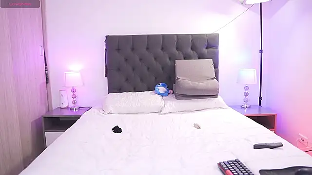 andrea magic69 online show from February 13, 2026, 3:46 am