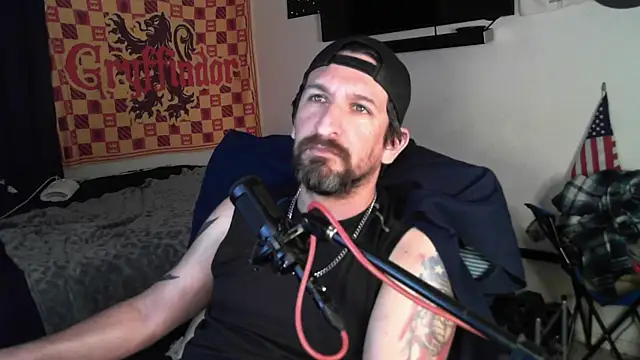 DevilPup75  online show from October 11, 2025, 12:36 pm