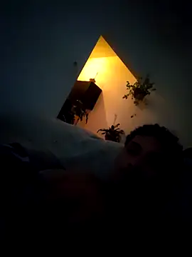 tierre21 online show from October 13, 2025, 4:01 am