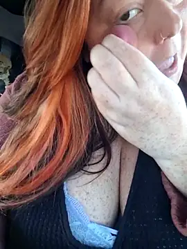 Snapshot of 50-shades-of-JADE chatting on November 4, 2025, 1:10 pm 50-shades-of-JADE online show from November 4, 2025, 1:10 pm