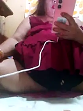 Huge mama69 online show from May 25, 2026, 7:03 am