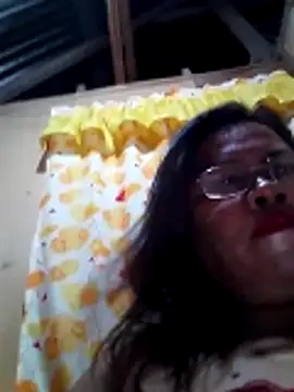 Huge mama69 online show from May 27, 2026, 3:09 pm