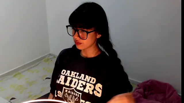 meganmiauu online show from May 20, 2026, 10:49 pm