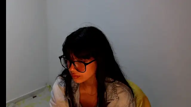 meganmiauu online show from June 17, 2026, 1:08 am