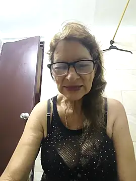 MaryeLunna online show from December 2, 2025, 11:48 am