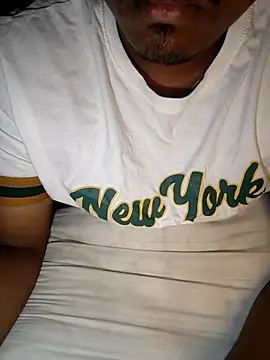 Snapshot of night__wolf chatting on April 16, 2026, 12:44 am night wolf online show from April 16, 2026, 12:44 am