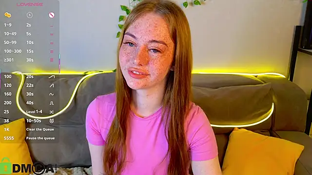 Roxy Sunnny online show from November 3, 2025, 9:32 am