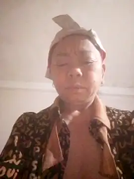 VangLe73 online show from February 28, 2026, 10:11 pm