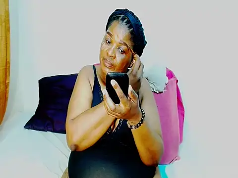 Love-Racheal75 online show from February 5, 2026, 5:39 pm