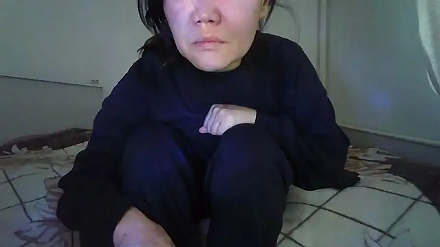 sakuradelreina online show from March 2, 2026, 5:08 am