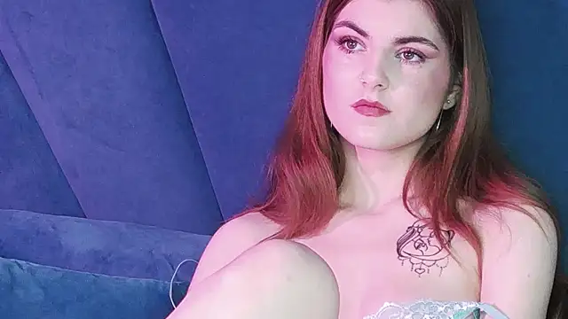 Snapshot of Evelisse chatting on March 5, 2026, 5:36 am Evelisse online show from March 5, 2026, 5:36 am