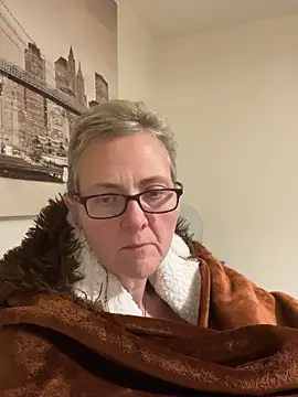 Curvy-Jinx online show from November 10, 2025, 9:14 pm