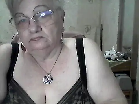 NatalieNorth online show from September 22, 2025, 8:11 pm