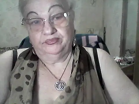 NatalieNorth online show from November 3, 2025, 9:27 pm
