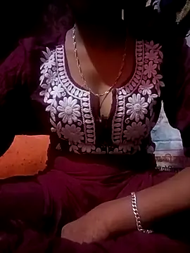 sakshi5533 online show from September 18, 2025, 7:38 pm