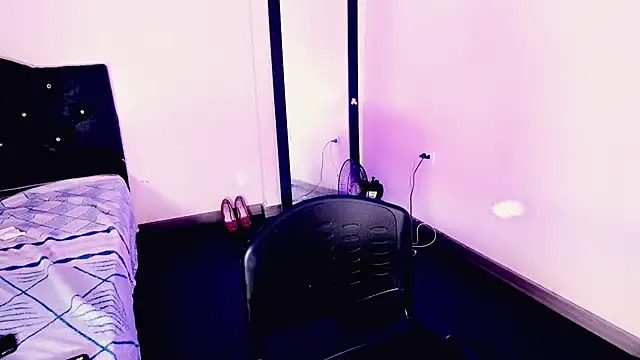 Rossedewitt  online show from November 28, 2025, 11:51 pm