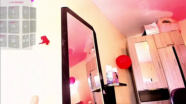 Rossedewitt  online show from February 17, 2026, 6:58 pm