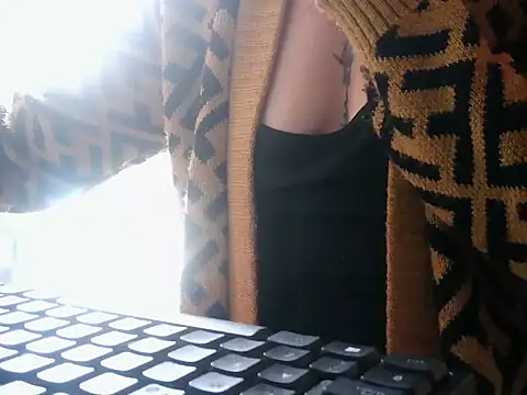 Snapshot of muscle_mommyy chatting on September 9, 2025, 4:50 pm muscle mommyy online show from September 9, 2025, 4:50 pm