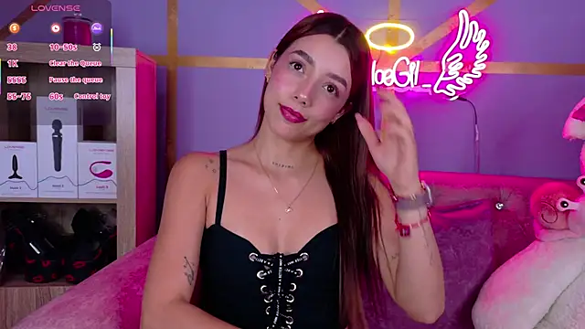 Chloegi   online show from October 27, 2025, 10:58 pm