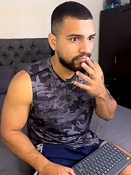 vincentjaxon online show from October 6, 2025, 12:24 pm