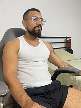 vincentjaxon online show from February 19, 2026, 1:34 am