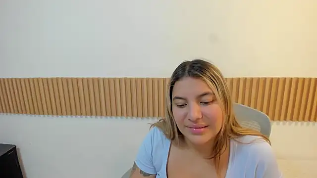 Snapshot of OliviaSweett chatting on May 26, 2026, 6:26 pm OliviaSweett online show from May 26, 2026, 6:26 pm