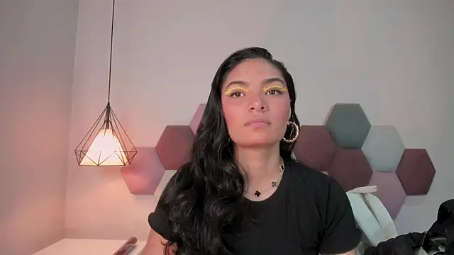 LunaAspen  online show from March 5, 2026, 5:53 pm