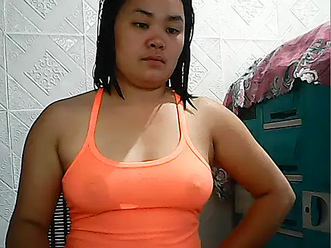 CreamyPussy4uxx online show from March 19, 2026, 12:47 am