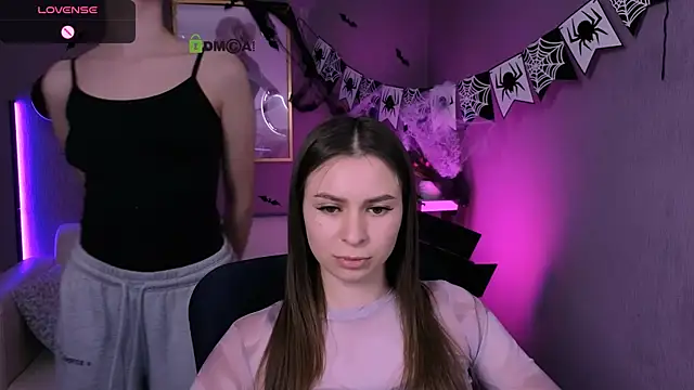 nekky mouse online show from October 24, 2025, 4:25 pm