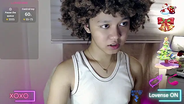 9INCHESHARDCOCK online show from November 24, 2025, 5:07 am