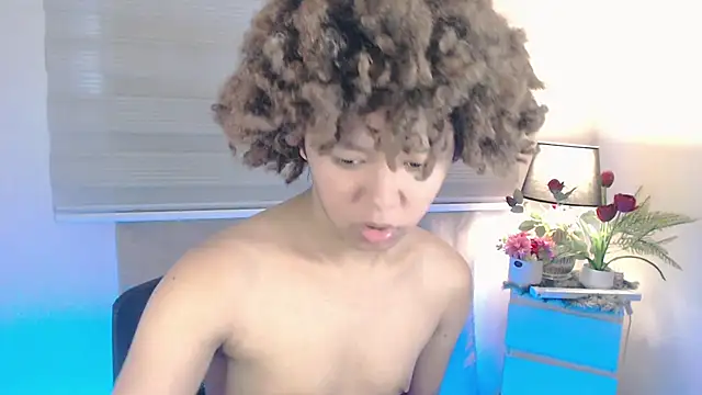 9INCHESHARDCOCK online show from December 20, 2025, 5:14 am