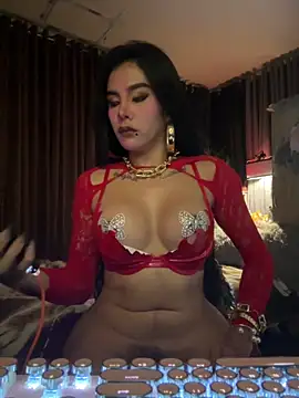 Snapshot of Your_dreambabe chatting on May 31, 2026, 8:10 am Your dreambabe online show from May 31, 2026, 8:10 am