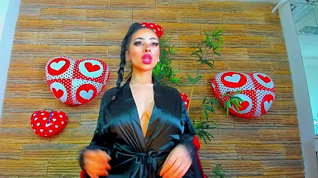 Cupcake Izzy online show from February 12, 2026, 5:46 am