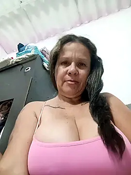 Snapshot of SinisterBabe chatting on October 28, 2025, 12:03 am SinisterBabe online show from October 28, 2025, 12:03 am