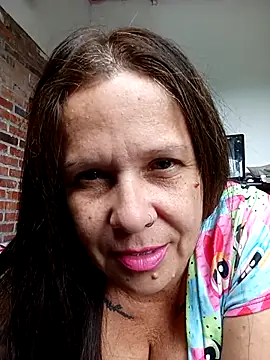 Snapshot of SinisterBabe chatting on December 19, 2025, 2:02 pm SinisterBabe online show from December 19, 2025, 2:02 pm