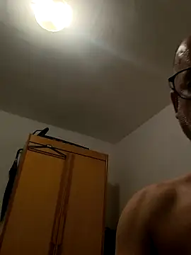 MesaJordiimesa online show from November 1, 2025, 4:25 am