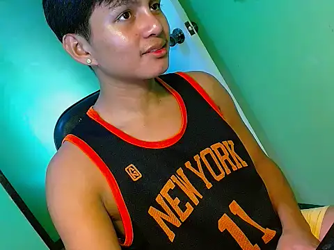 Alexx 143 online show from July 17, 2026, 12:45 pm