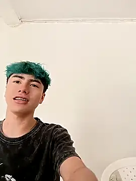 AlexanderCollman online show from October 22, 2025, 7:13 pm