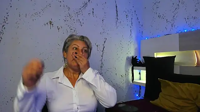 Snapshot of JaddeWalker chatting on November 16, 2025, 11:38 am JaddeWalker online show from November 16, 2025, 11:38 am