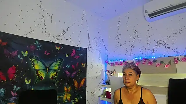 Snapshot of JaddeWalker chatting on April 7, 2026, 11:32 am JaddeWalker online show from April 7, 2026, 11:32 am