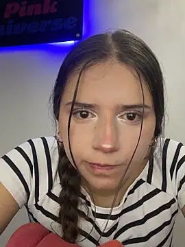 Snapshot of LilithAbril chatting on November 20, 2025, 5:07 am LilithAbril online show from November 20, 2025, 5:07 am