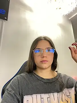 Snapshot of LilithAbril chatting on November 23, 2025, 4:01 am LilithAbril online show from November 23, 2025, 4:01 am