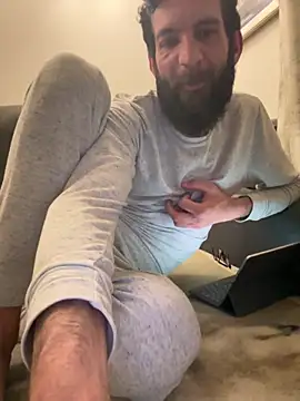 Snapshot of Michel_huge chatting on May 16, 2026, 10:52 pm Michel huge online show from May 16, 2026, 10:52 pm