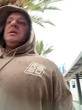 backdoorgalore4you online show from December 14, 2025, 9:58 am