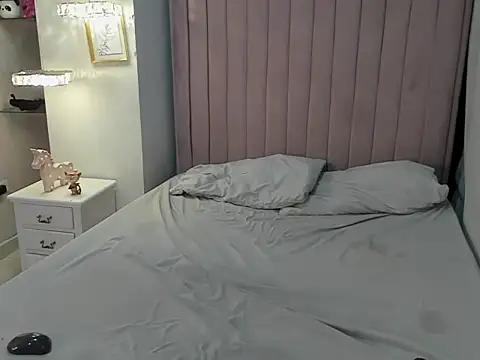 CandySays online show from October 29, 2025, 11:45 am