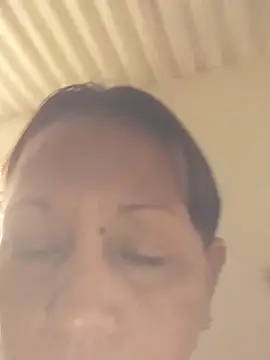 Snapshot of marinita13 chatting on February 23, 2026, 5:32 pm marinita13 online show from February 23, 2026, 5:32 pm