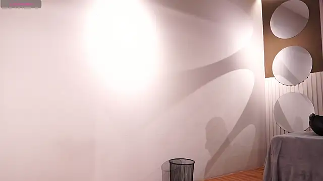 Ariaa Isabell online show from November 5, 2025, 6:30 pm